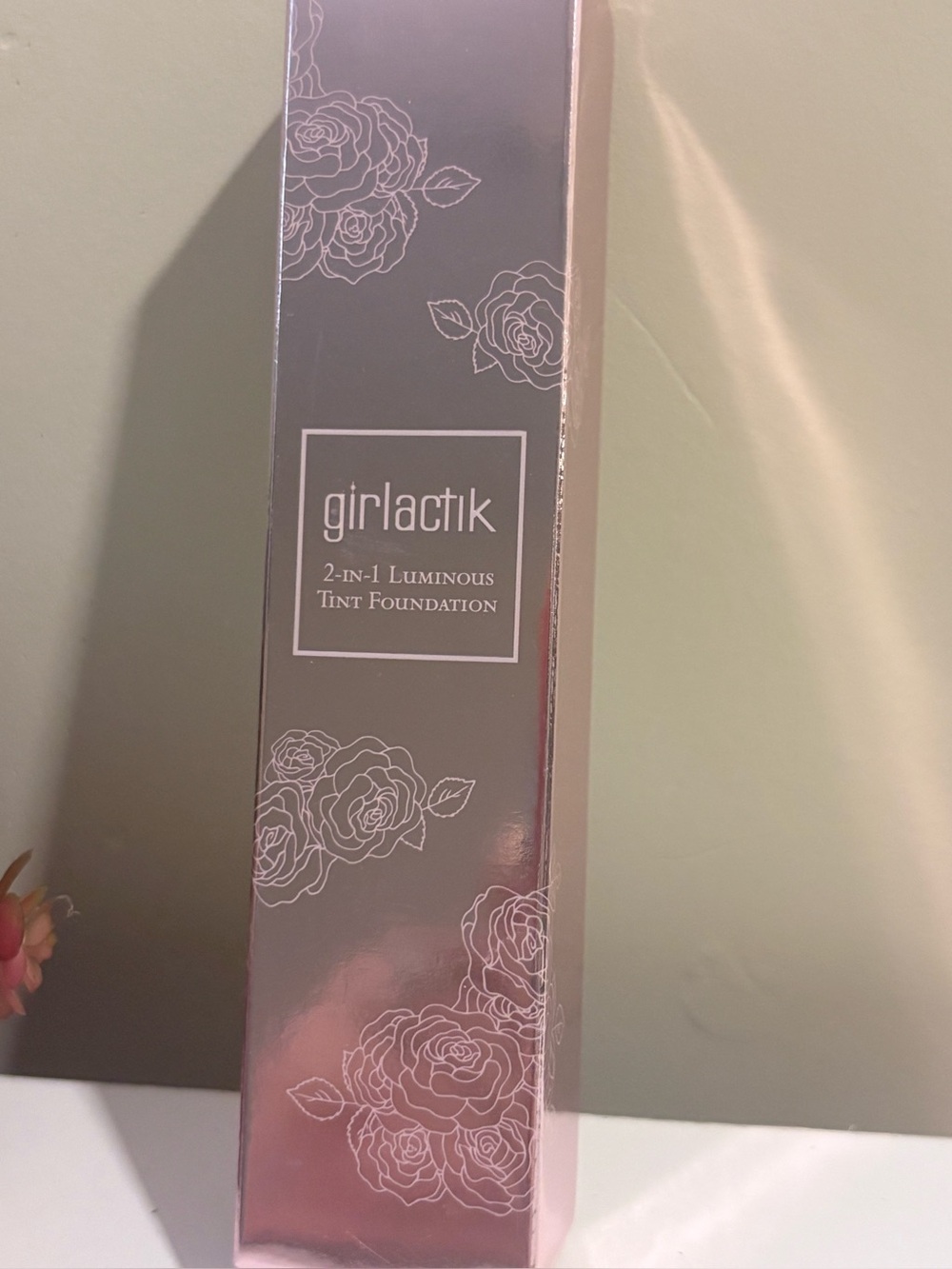 girlactik 2-in-1 Luminous Tint Foundation – F2 Light BNIB
